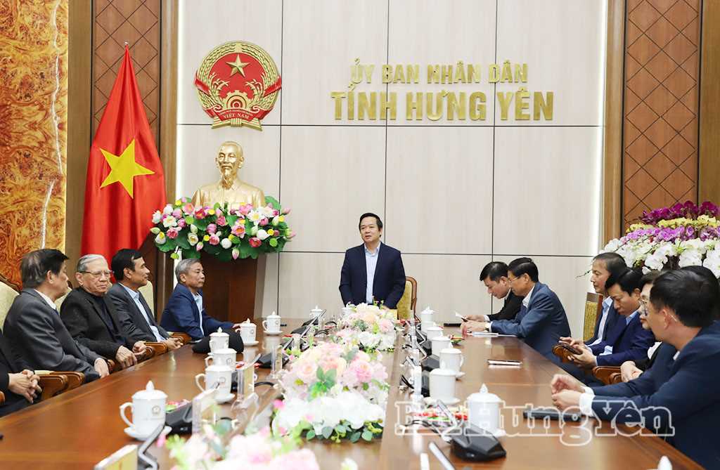 Gặp mặt các đồng chí nguyên lãnh đạo UBND tỉnh